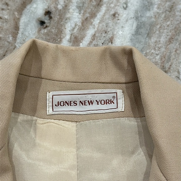 100% Wool Blazer - Picture 2 of 8